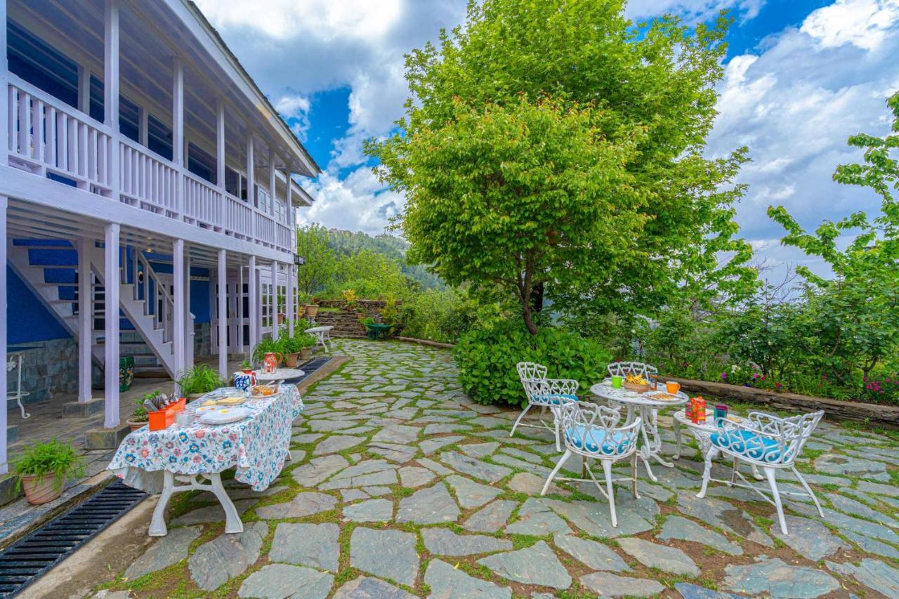 Stayvista At Violet Hill With Bonfire, Gazebo & Hill View Shimla Buitenkant foto