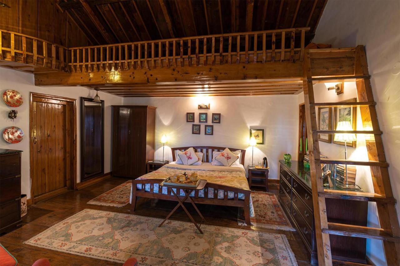 Stayvista At Violet Hill With Bonfire, Gazebo & Hill View Shimla Buitenkant foto