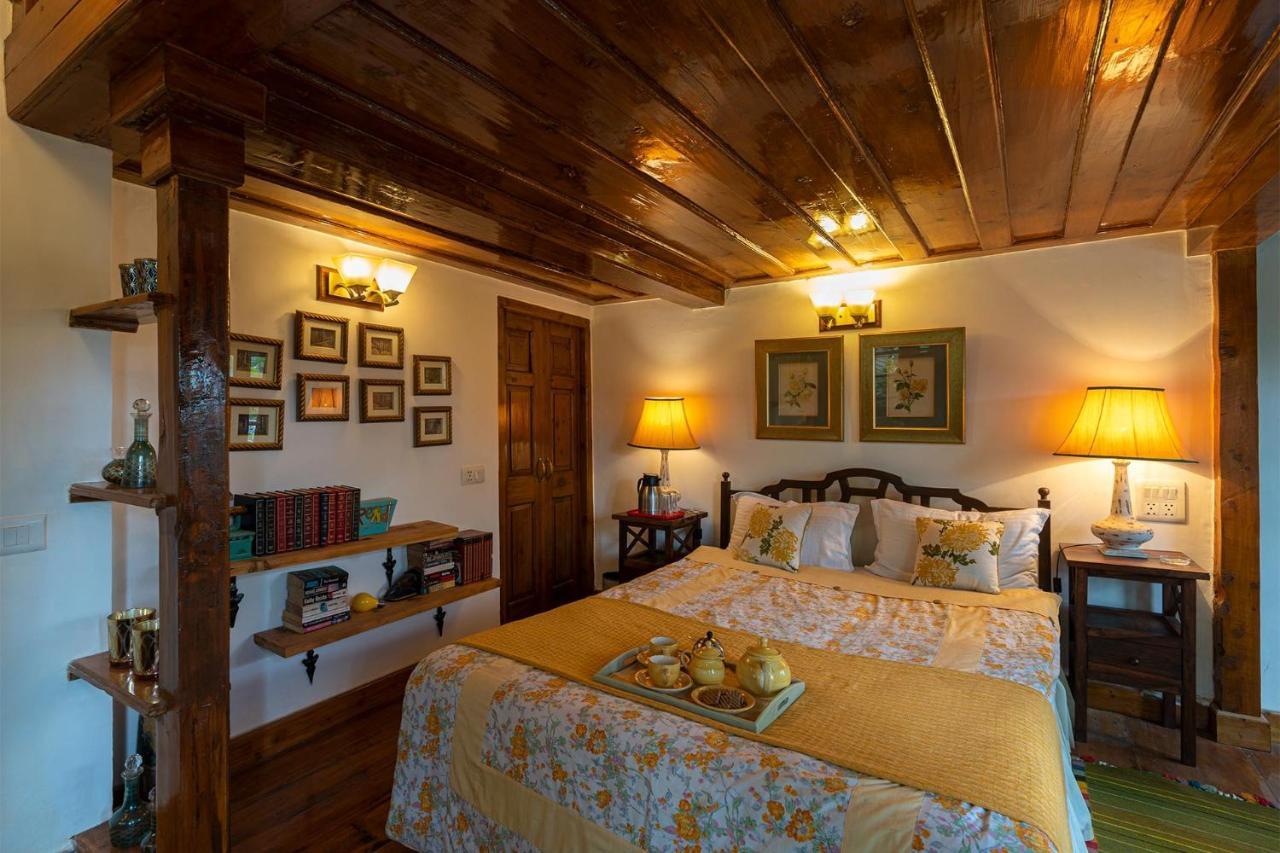 Stayvista At Violet Hill With Bonfire, Gazebo & Hill View Shimla Buitenkant foto