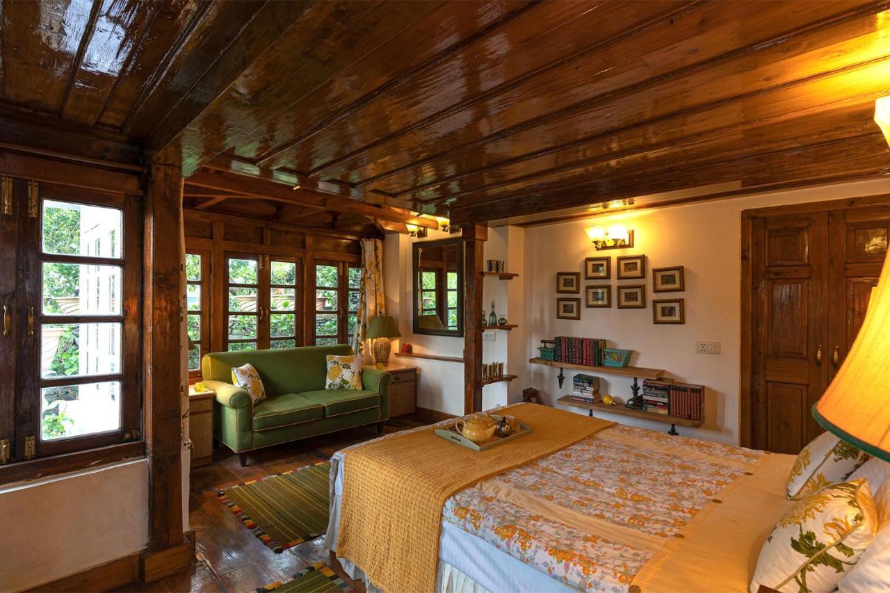 Stayvista At Violet Hill With Bonfire, Gazebo & Hill View Shimla Buitenkant foto