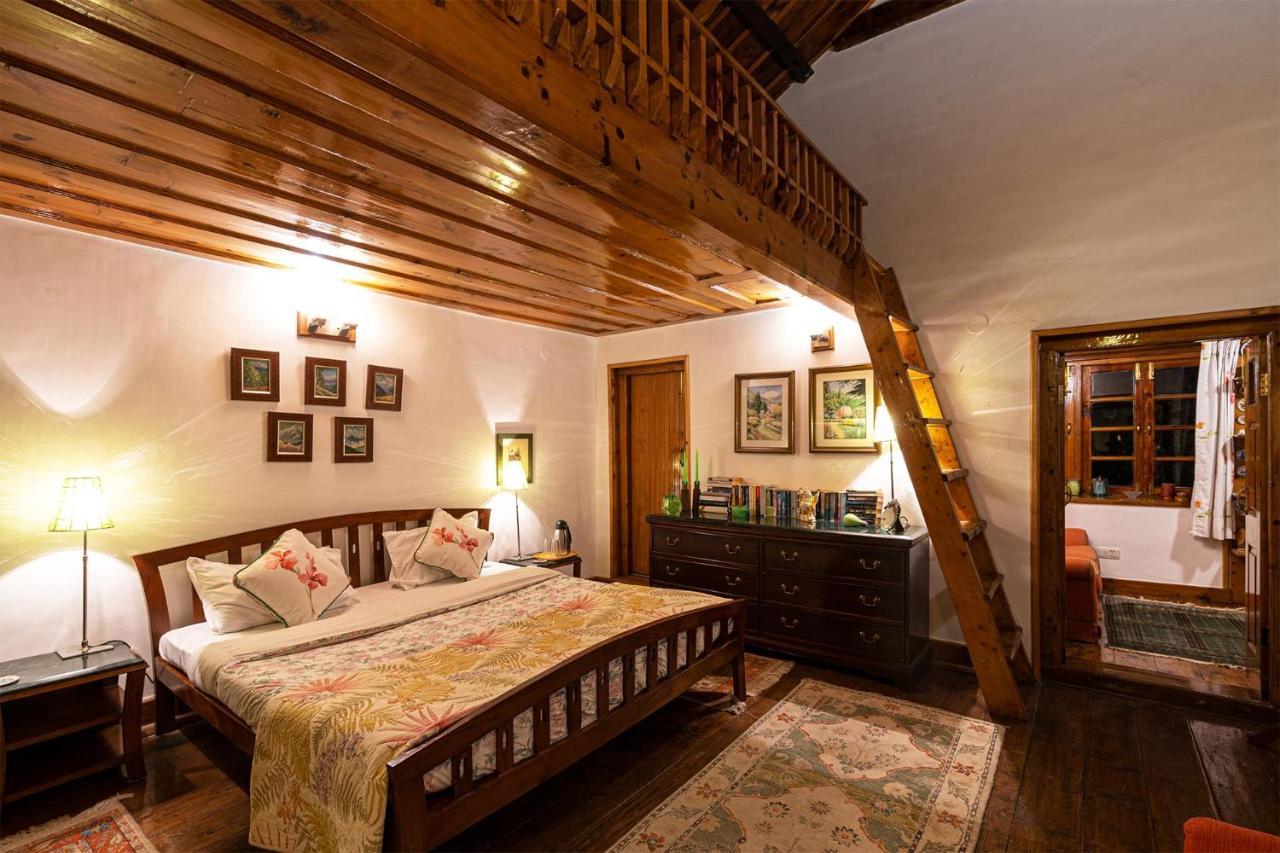 Stayvista At Violet Hill With Bonfire, Gazebo & Hill View Shimla Buitenkant foto