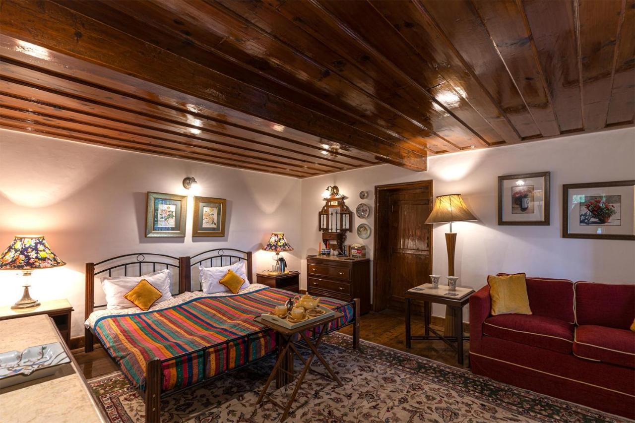 Stayvista At Violet Hill With Bonfire, Gazebo & Hill View Shimla Buitenkant foto